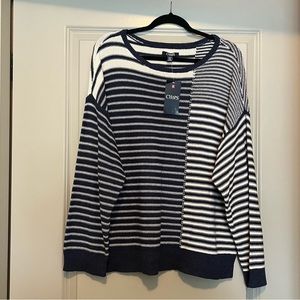 Chaps blue & white sweater